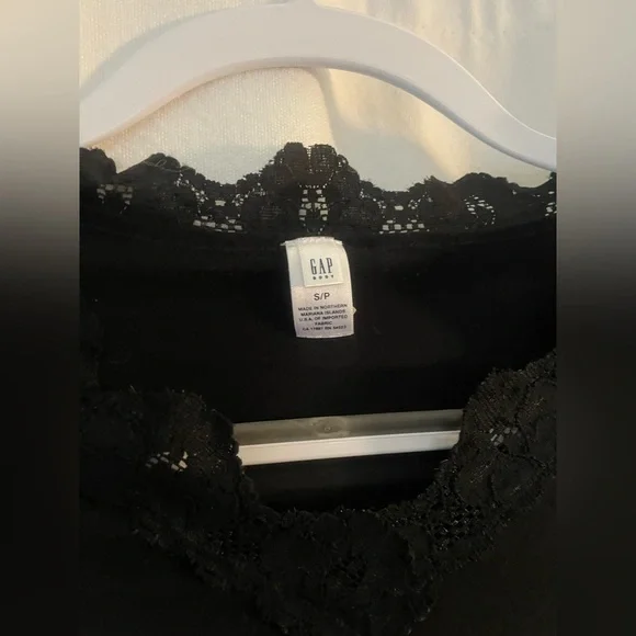 GAP Black Lace Trim Long Sleeve & sleeveless top small petite - Picture 5 of 6